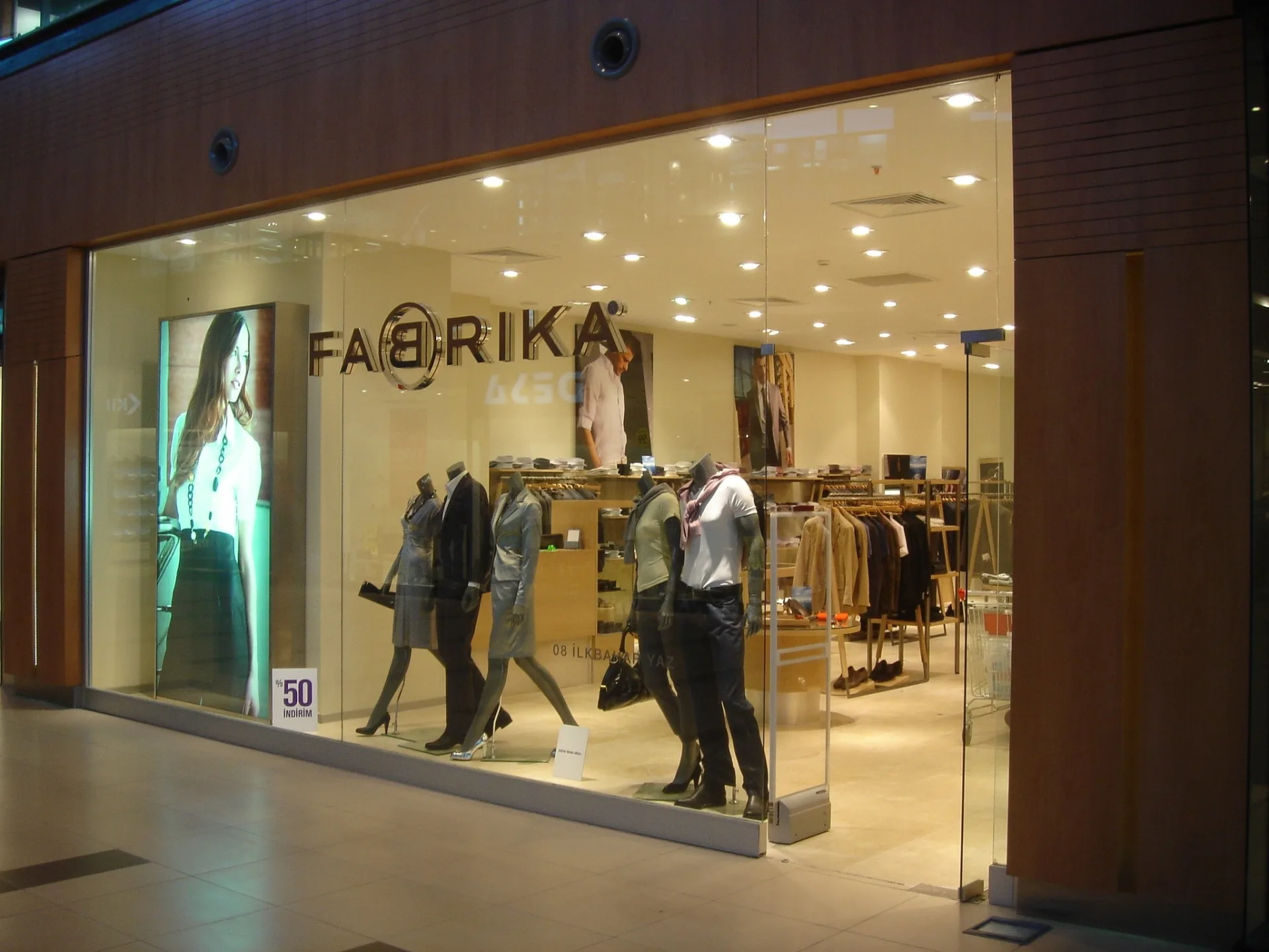 Fabrika mağaza iç mimari tasarımı – ADD Mimarlık, proje görseli 01